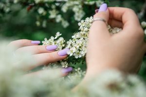 Manucure printemps - tendance ongles printemps