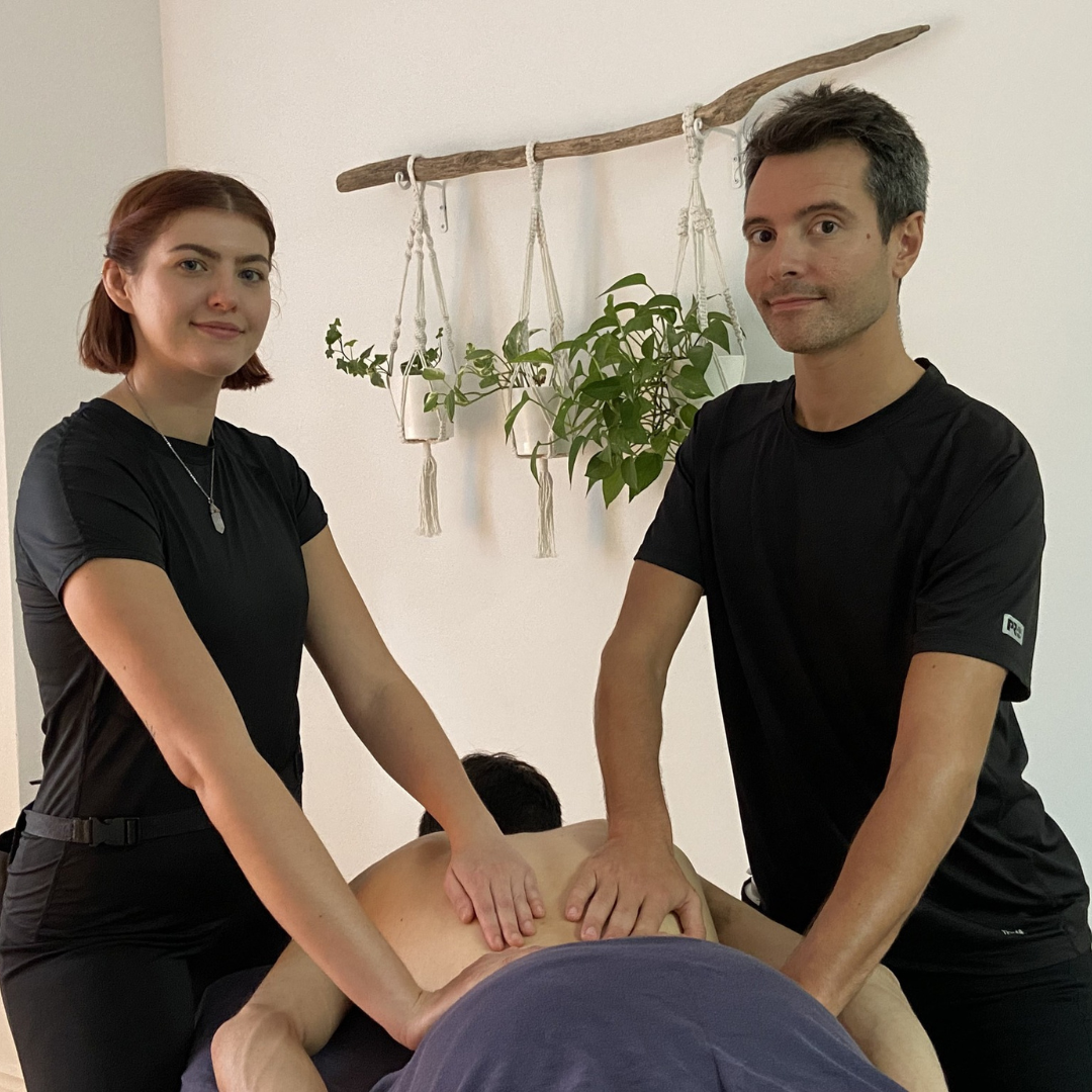 Entre 4 Mains Massage à Quatre Mains Et Massothérapie à Montréal